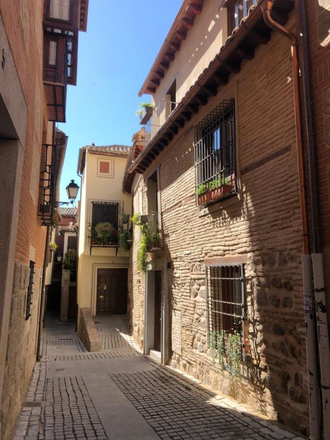 Apart. Entrepatios Toledo Esterno foto